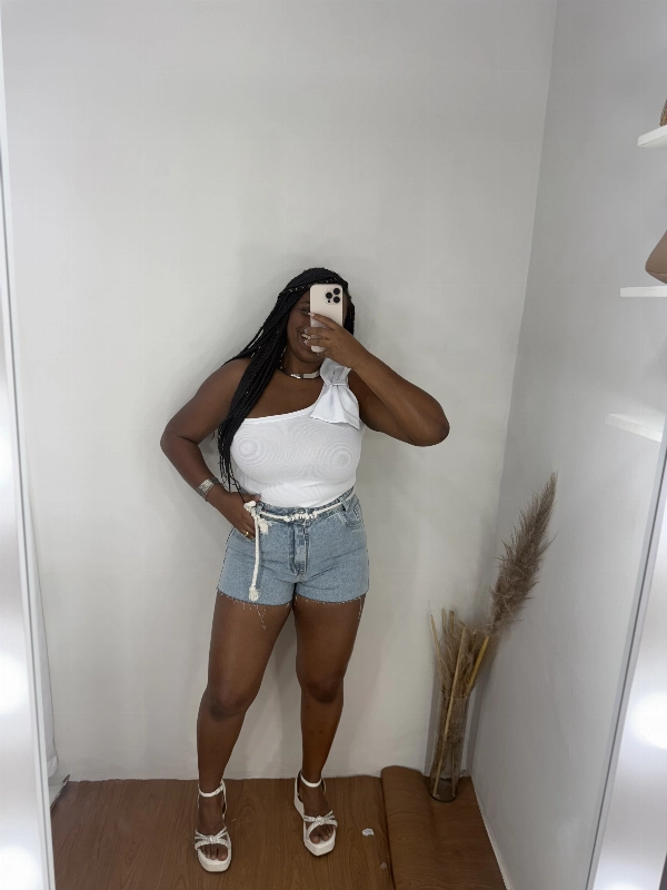 Short jeans