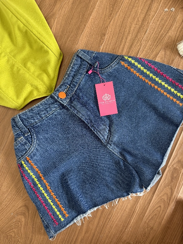 Short jeans