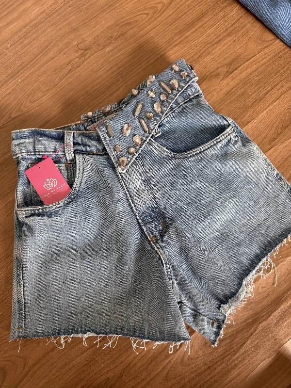 Short jeans