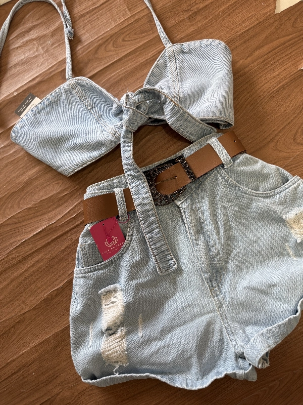 Short jeans