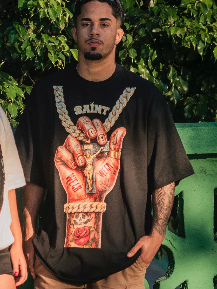 Camiseta Oversized Saint – Streetwear com Atitude